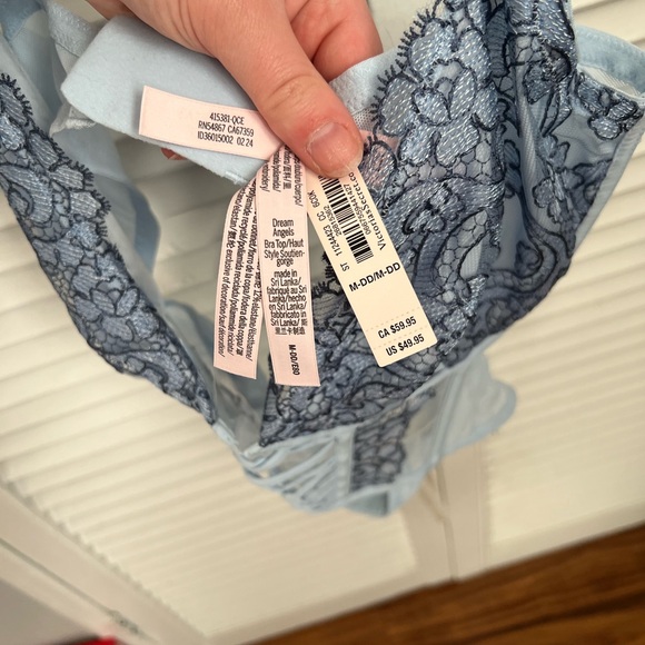 NWT Victoria's Secret Boho Floral Embroidery Dream Angels Bra Lingerie M DD - Picture 3 of 4